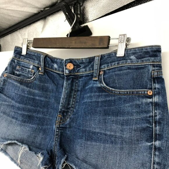 The Castings Aritzia raw  hem denim shorts 32 - Picture 12 of 13